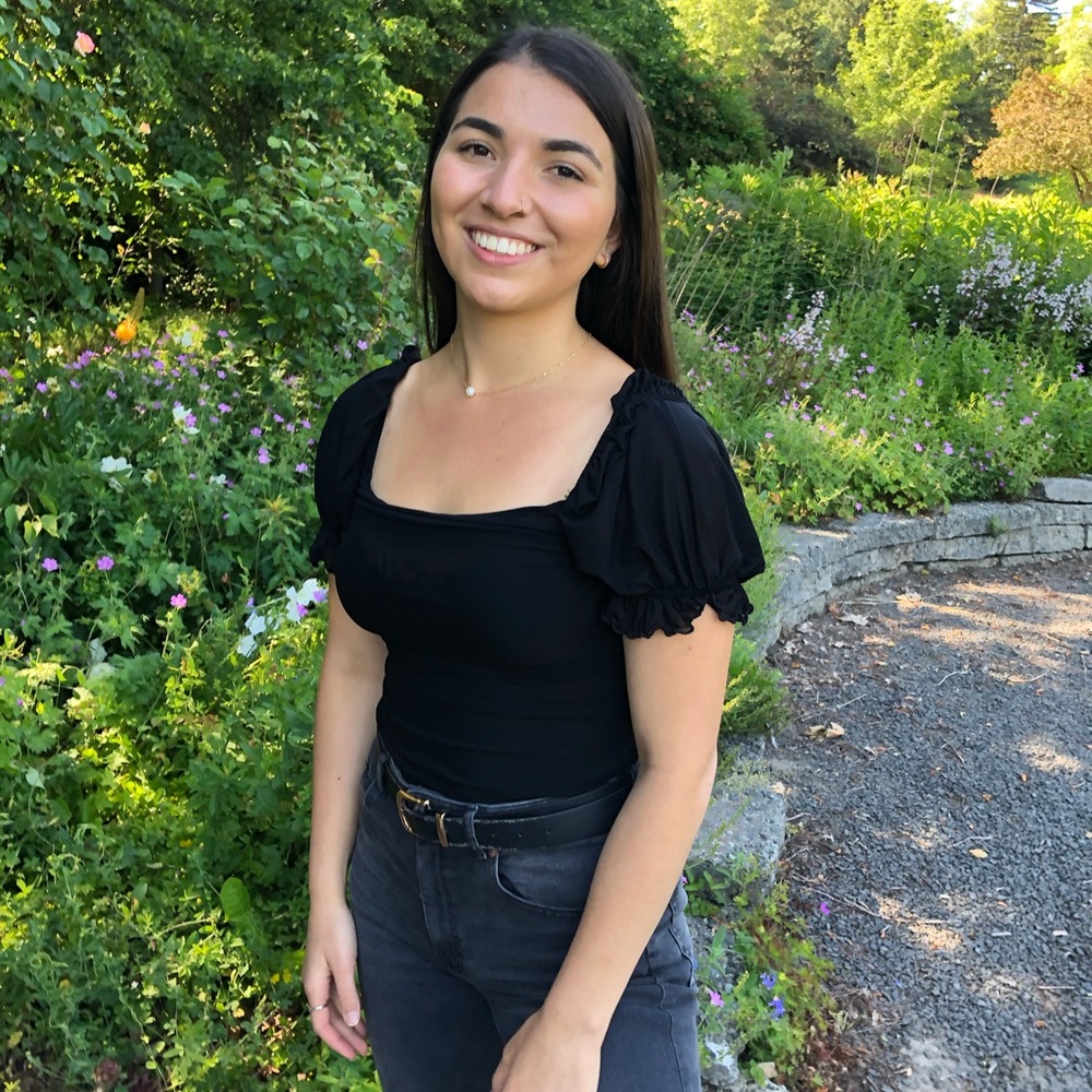 Meet your Posher, Talia